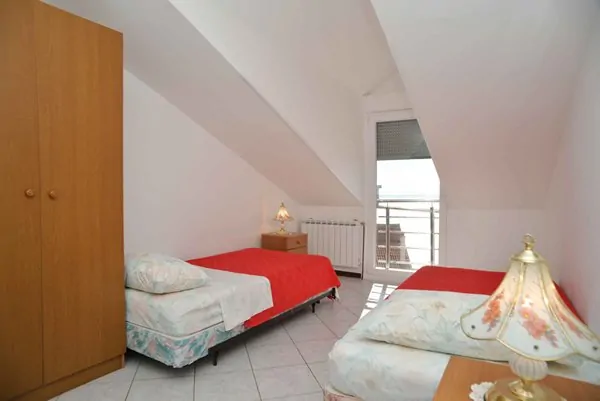 Vlake – crni 5+0 08 - Kornatica