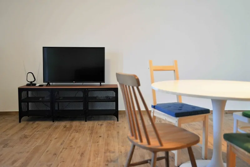 Viktor B 2+2 03 - Kornatica