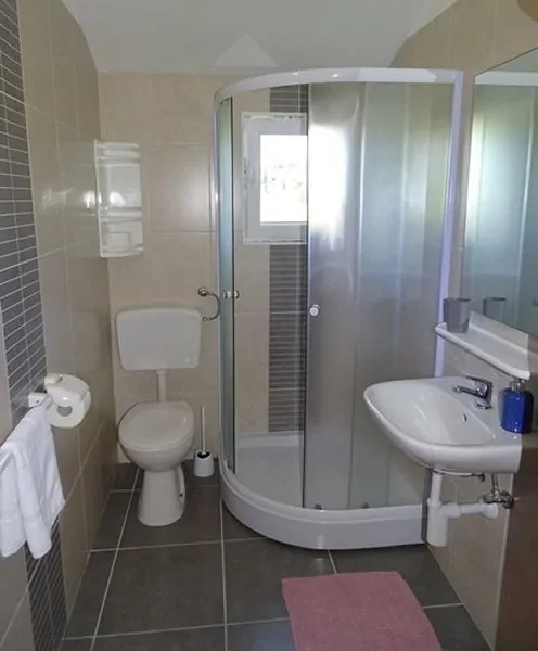 Matea A3 2+1 05 - Kornatica