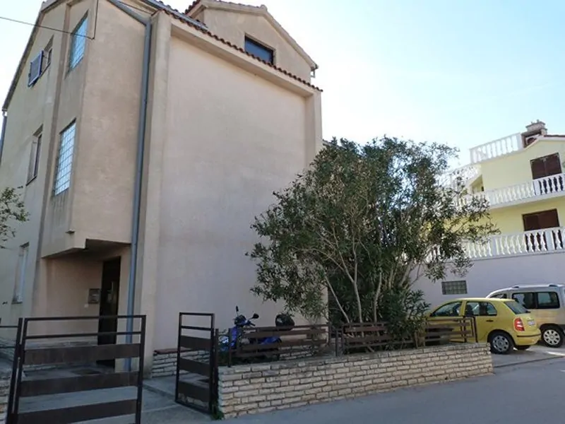 Smiljana Betina V 4+2 13 - Kornatica