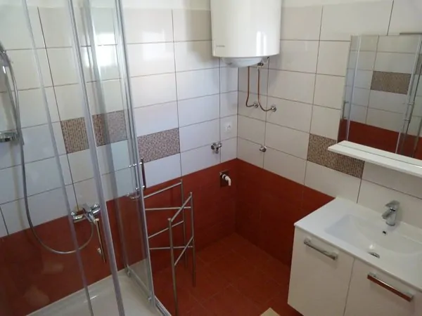 Smiljana Betina M 2+1 06 - Kornatica