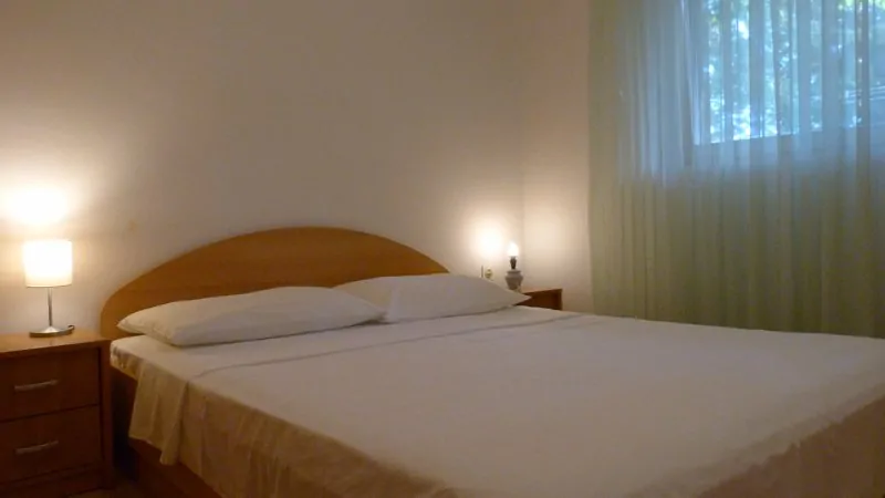 Smiljana Betina V 4+2 10 - Kornatica