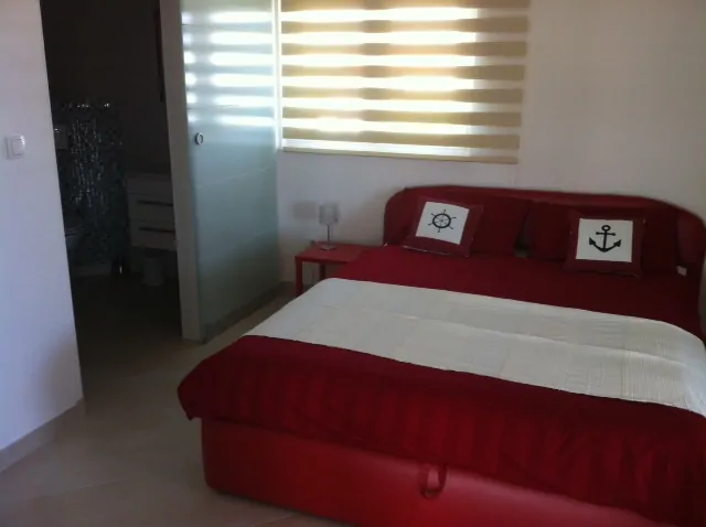 Mirjana 7+2 05 - Kornatica