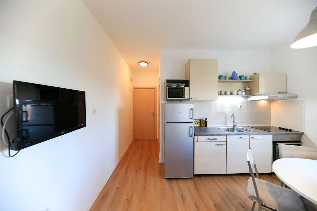 Pozari 4+0 ZELENI 03 - Kornatica