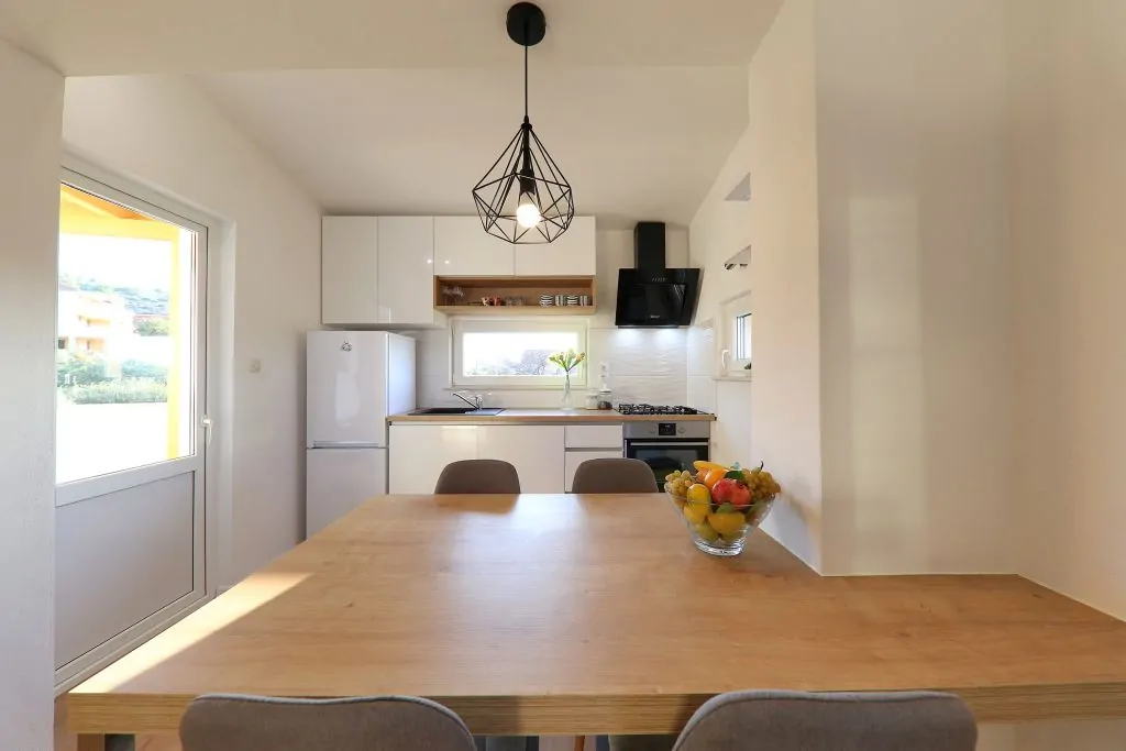 Pozari 2+2 – MARGIT 08 - Kornatica