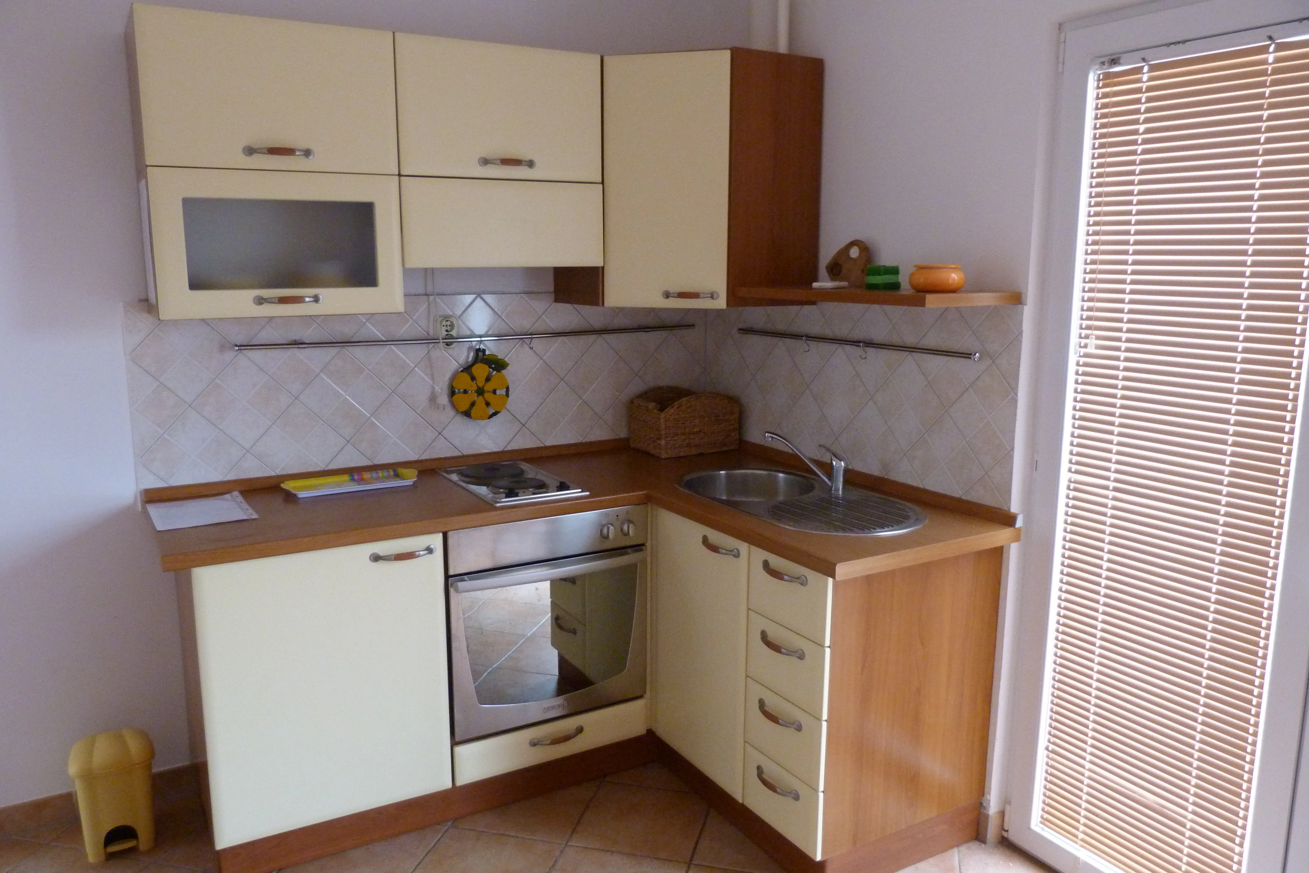 Kate KP 2+2 02 - Kornatica