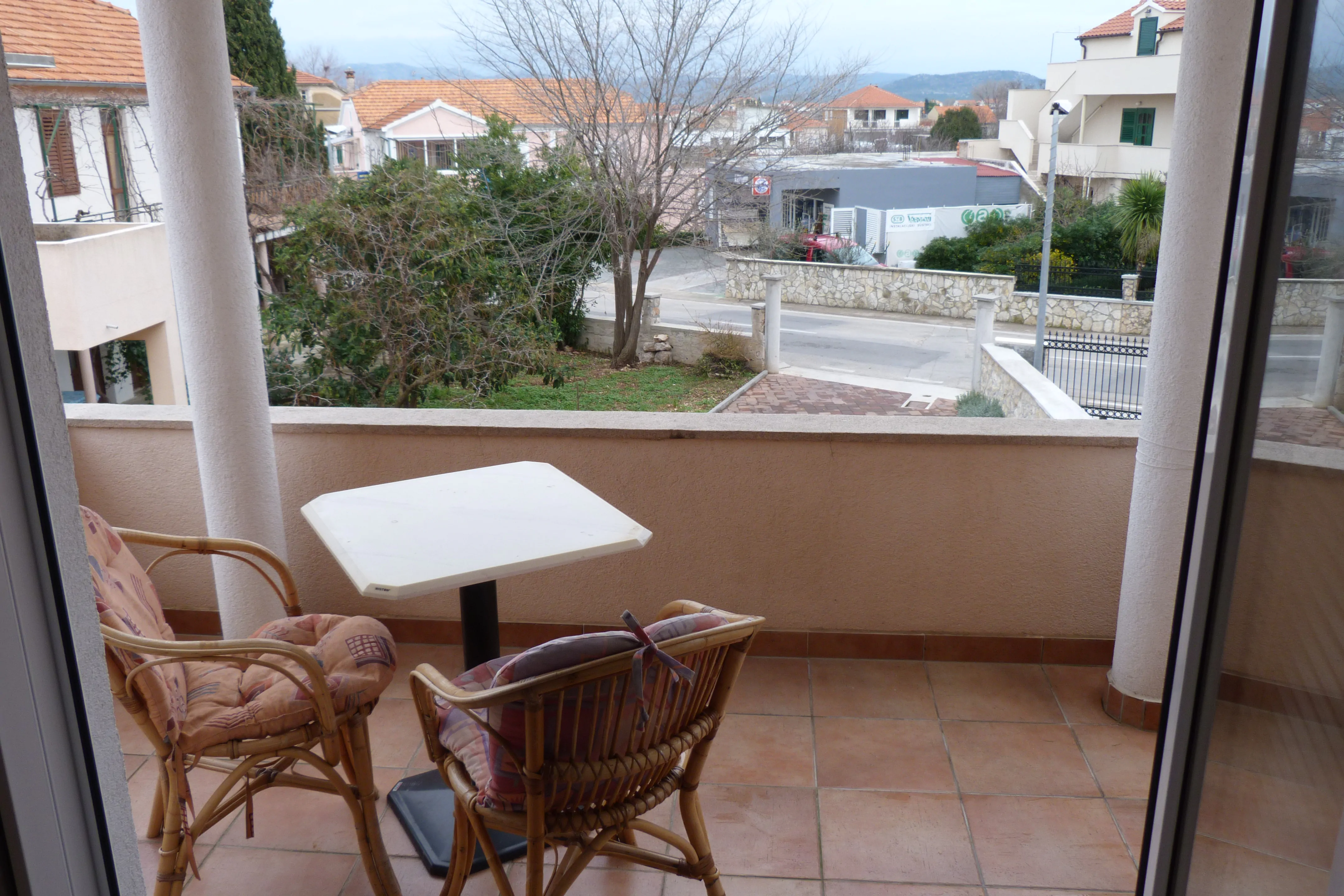 Kate KU 2+2 01 - Kornatica