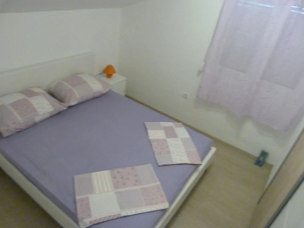 Polje Chiara 2+1 05 - Kornatica