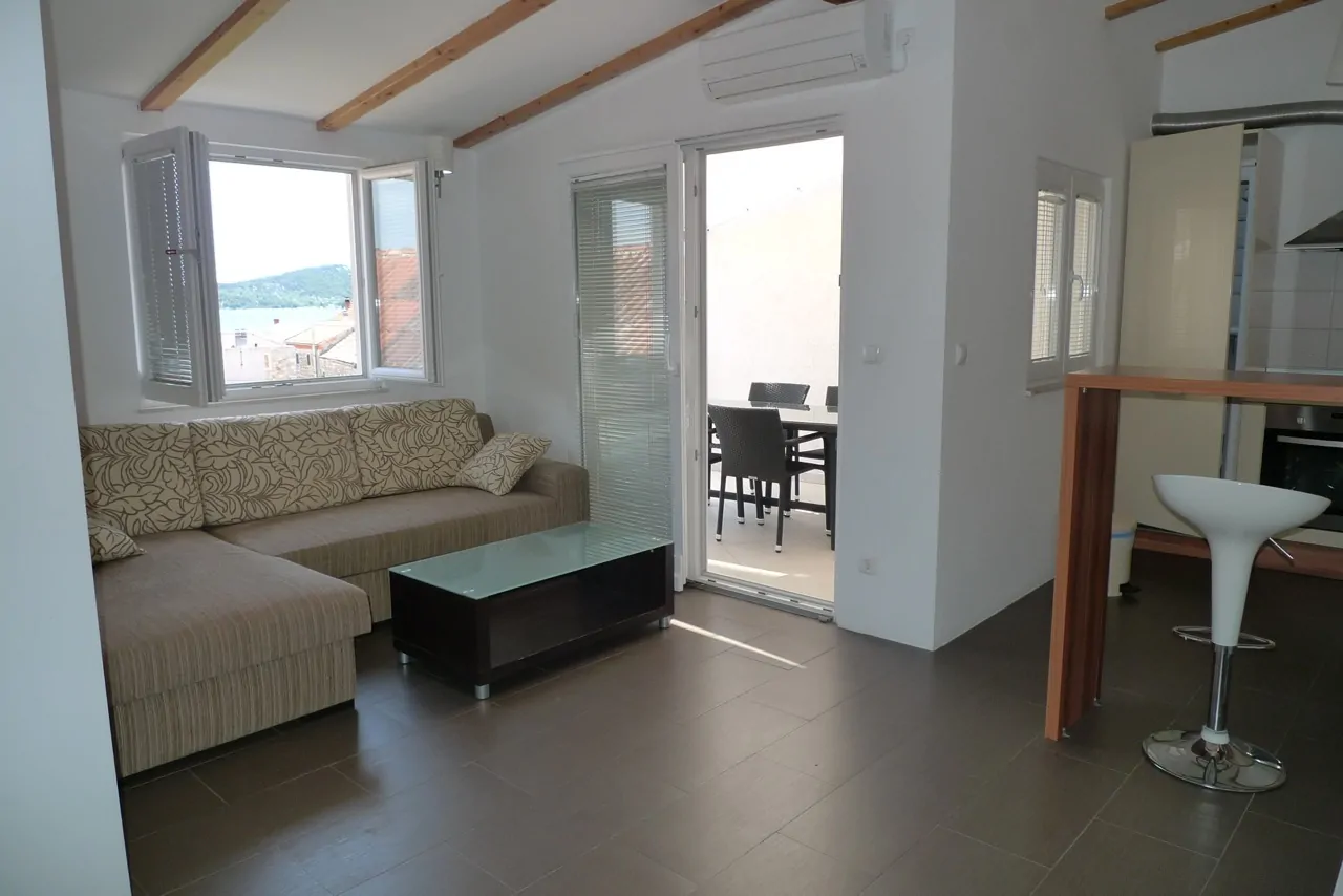 Ivana 6+2 04 - Kornatica