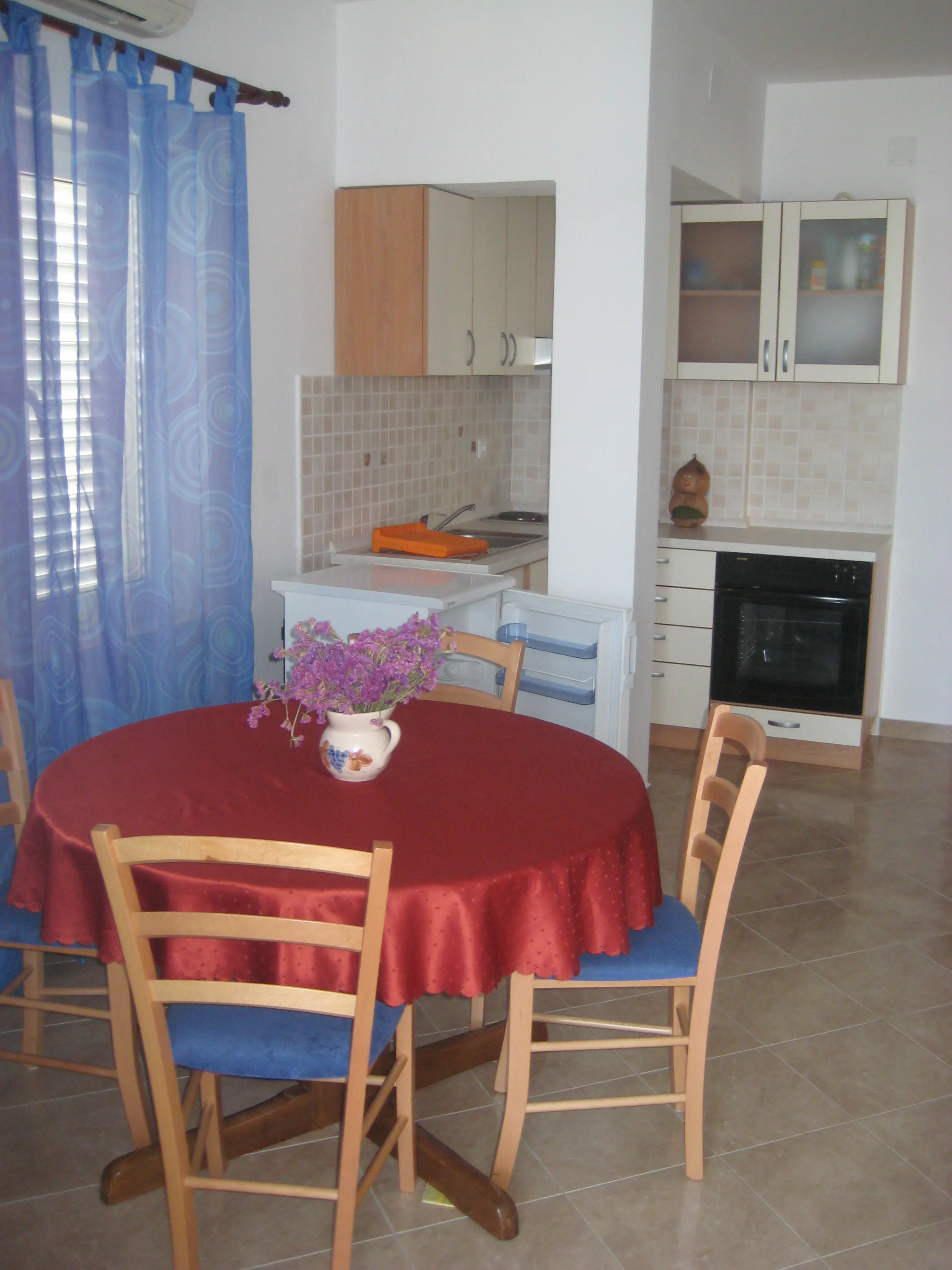 Julia A3 4+2 02 - Kornatica