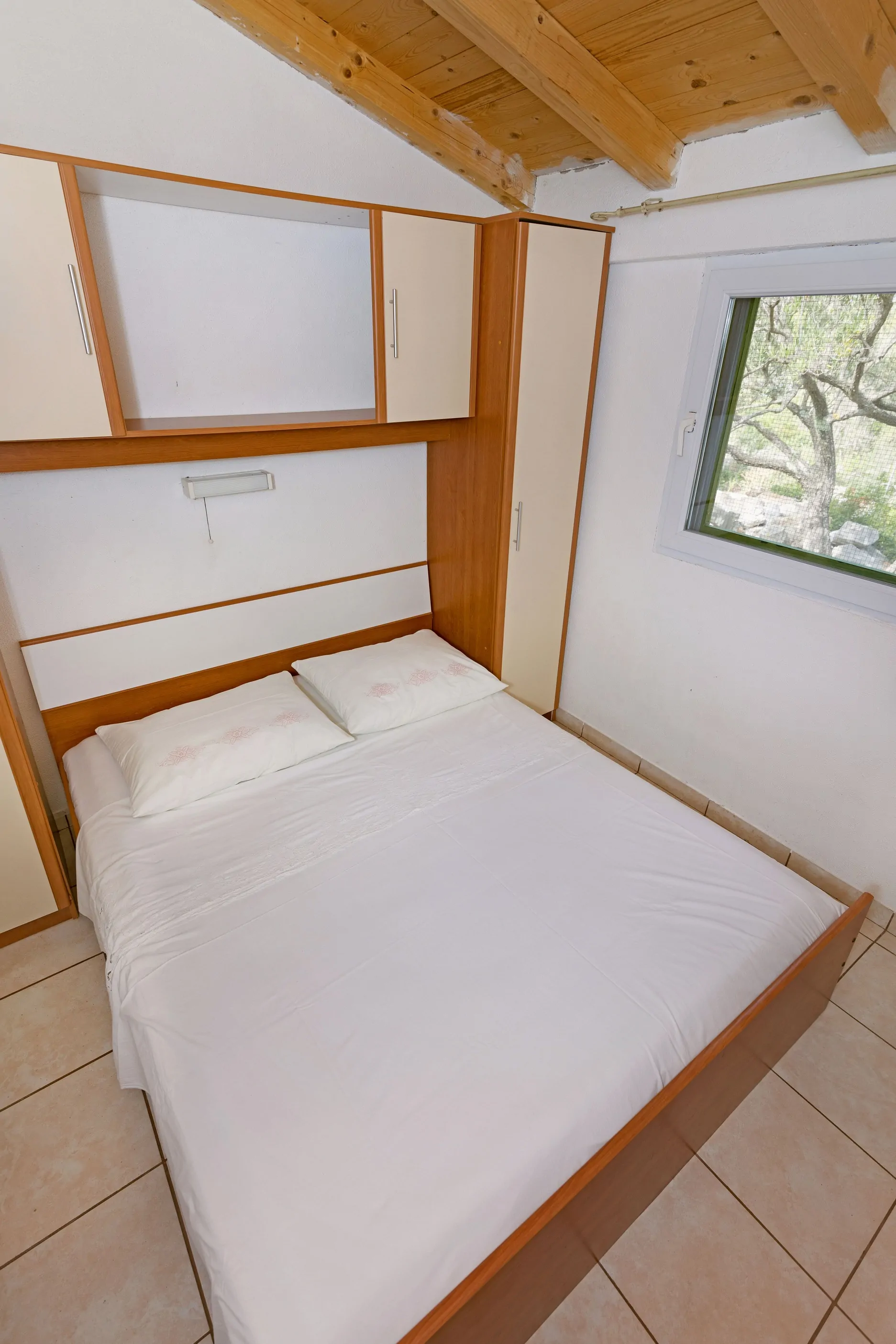 Tegina 10 - Kornatica