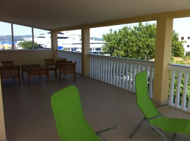 Mirjana 7+2 02 - Kornatica