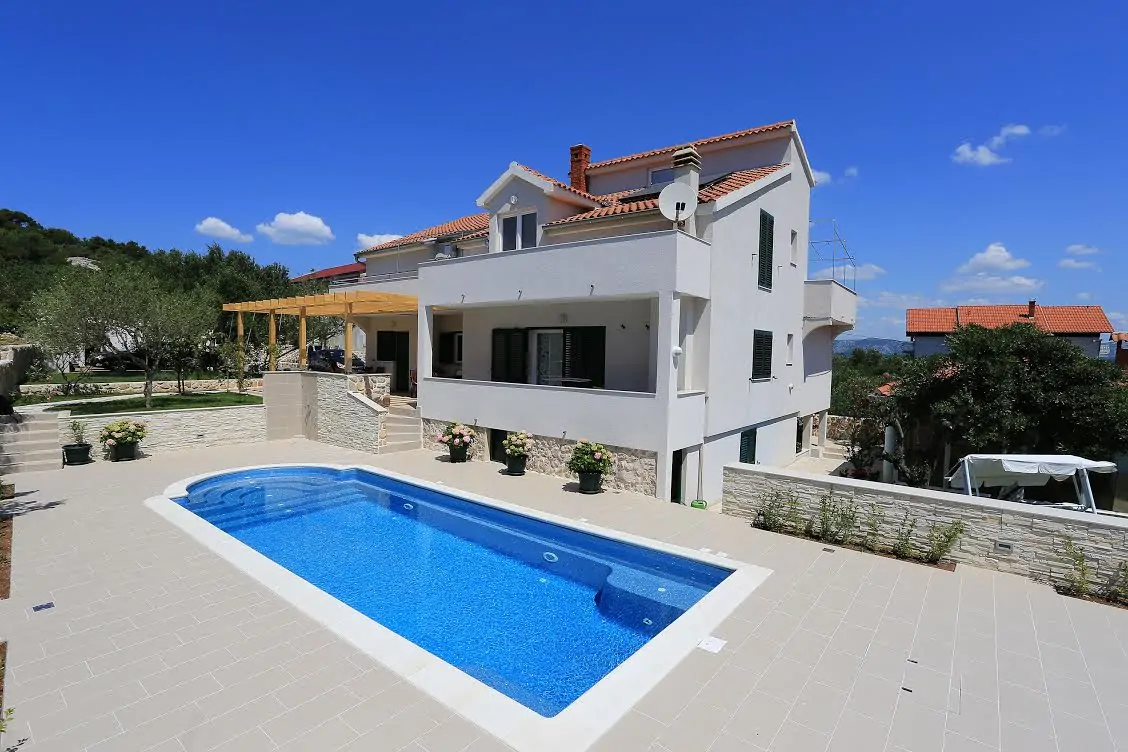 Mister B2 4+0 03 - Kornatica