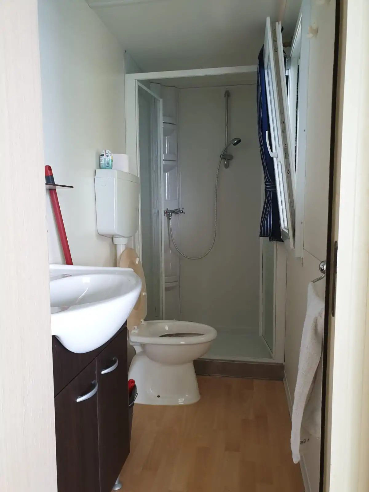 Yellow 11 - Kornatica