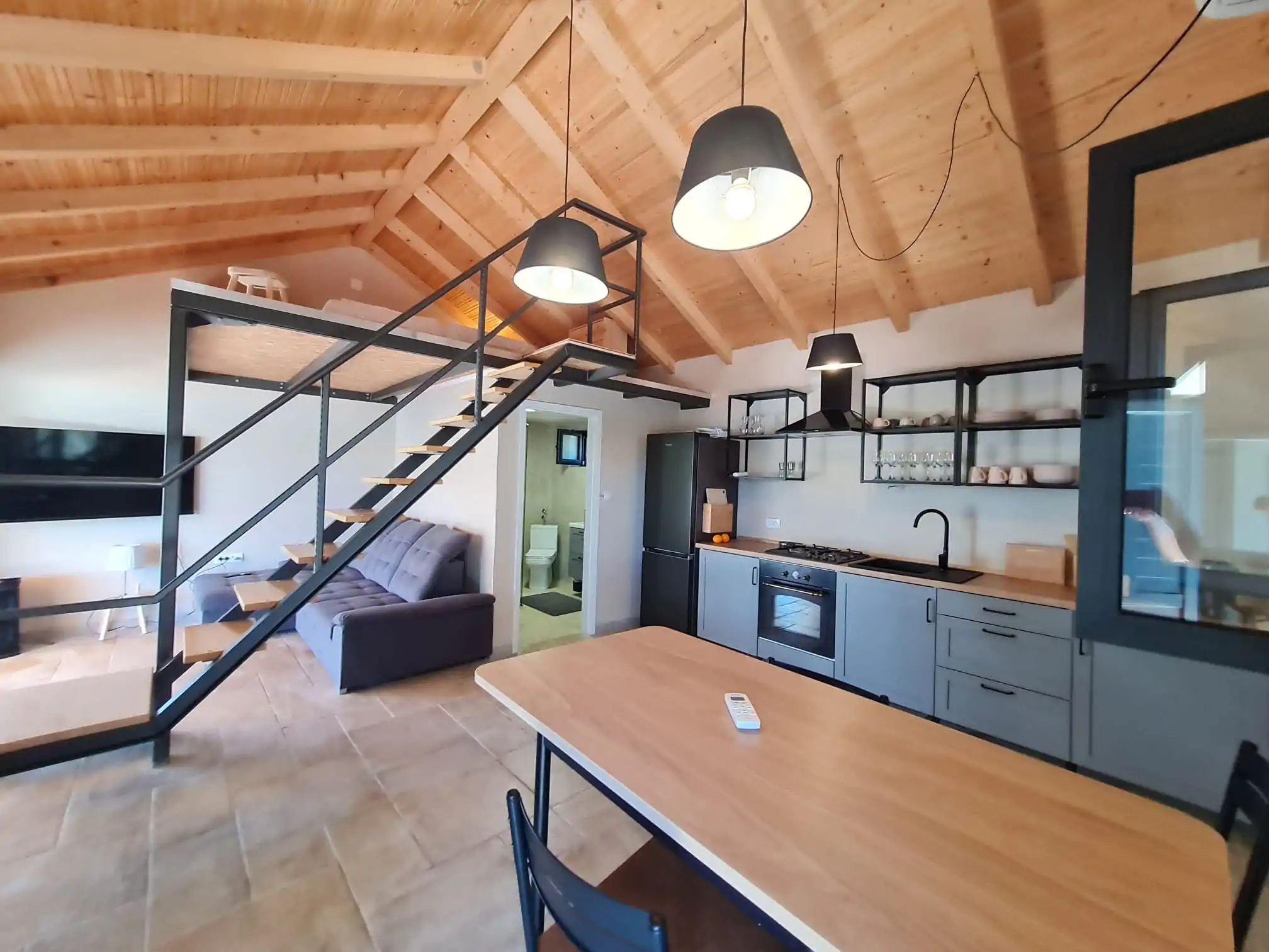 Mali Vinik 04 - Kornatica