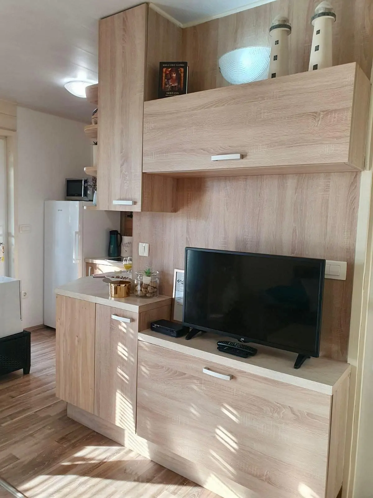 Maris 4+1 06 - Kornatica