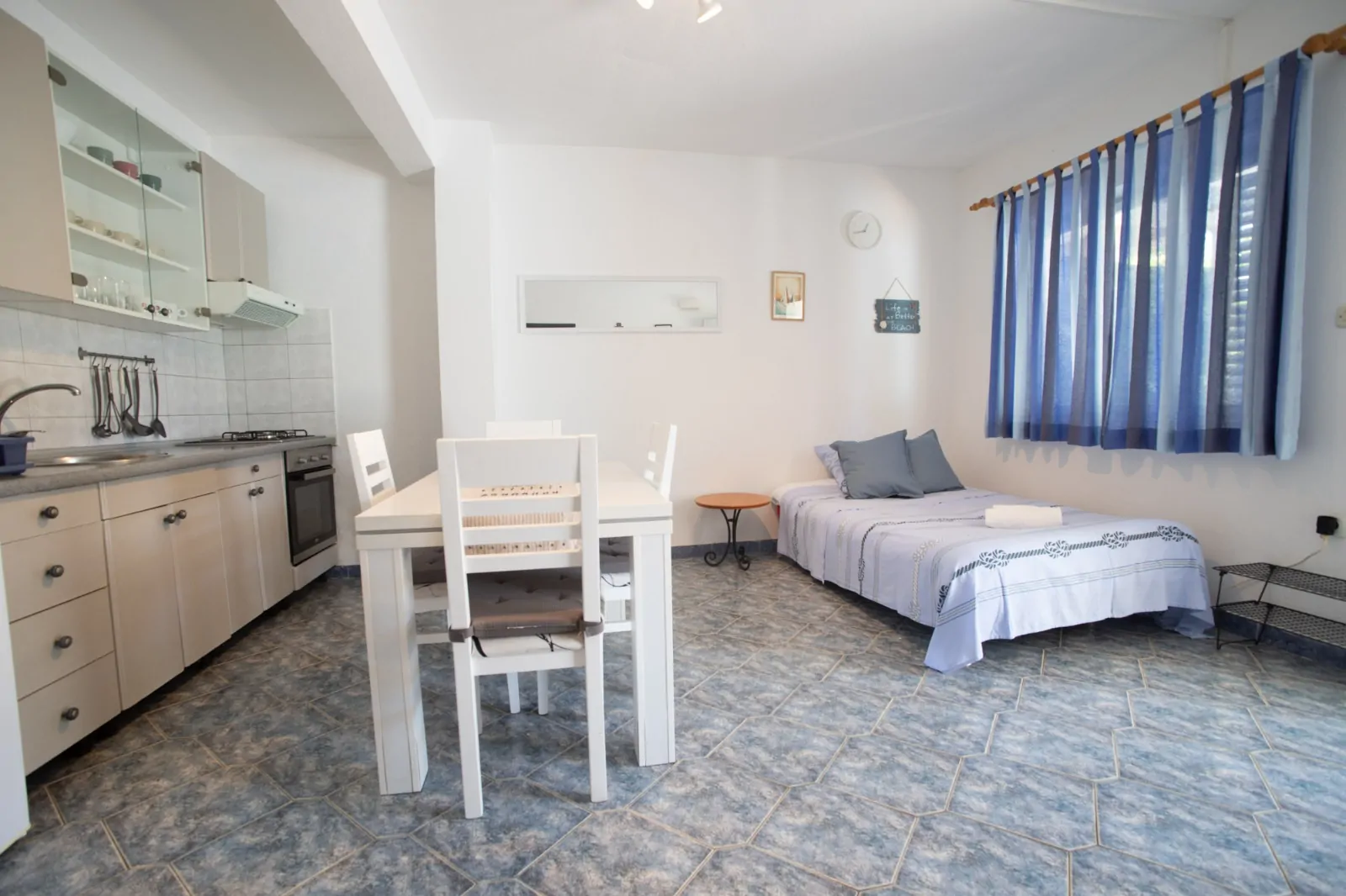 Daniel A1 4+1 – 65 €/dan 30.6.-12.7.! 03 - Kornatica