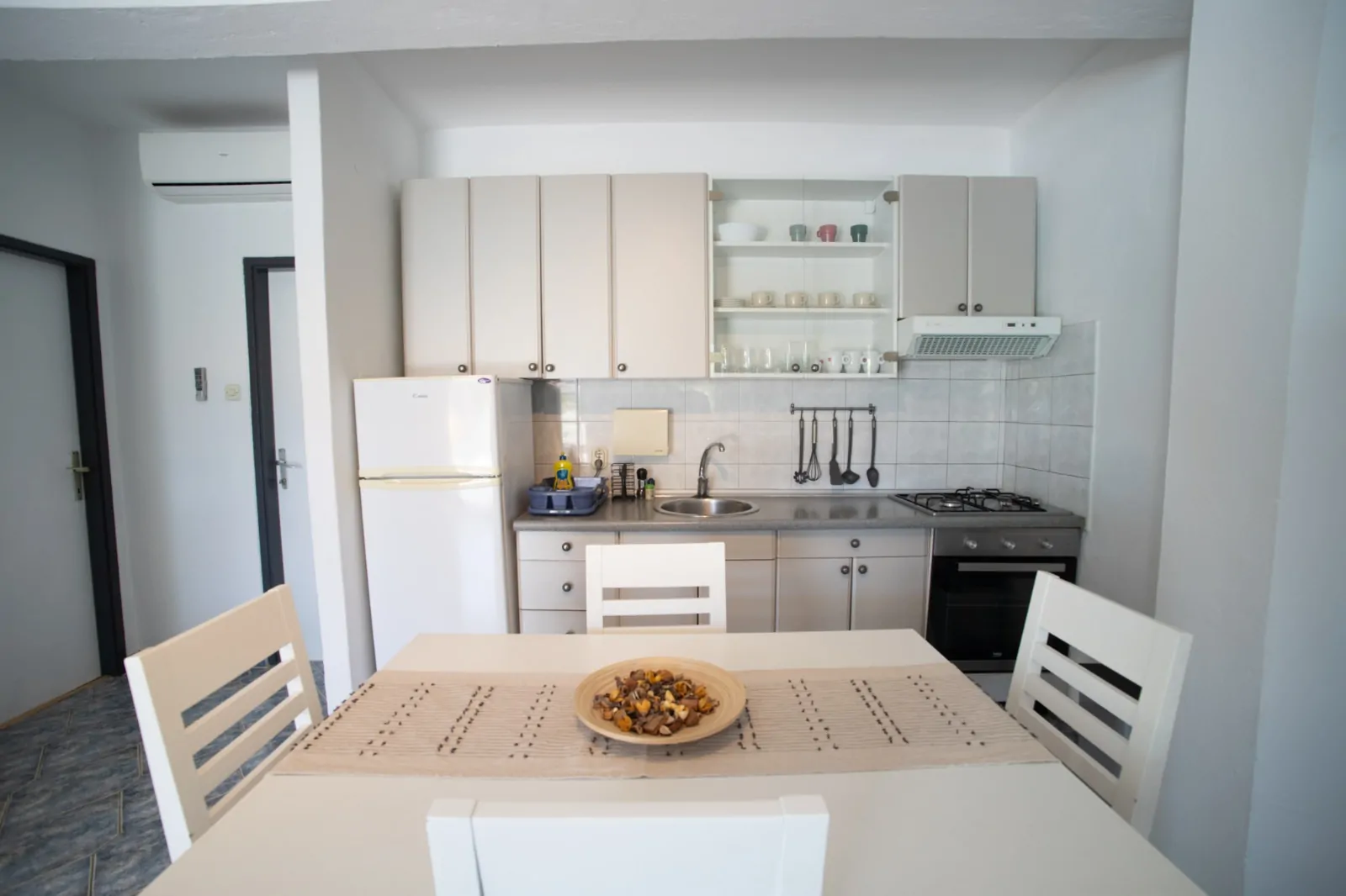 Daniel A1 4+1 – 65 €/dan 30.6.-12.7.! 12 - Kornatica