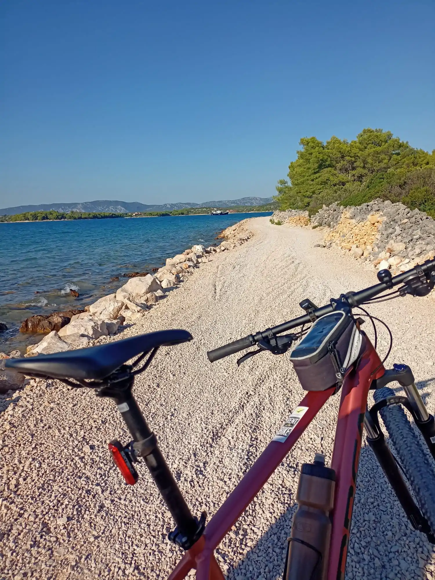 RENT A BIKE 07 - Kornatica