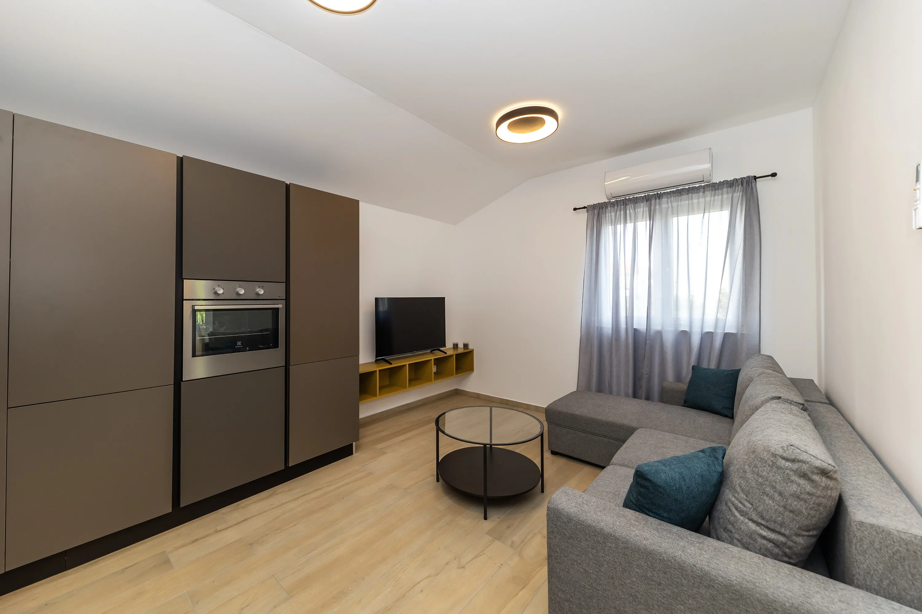 Dupin A1 4+0 01 - Kornatica