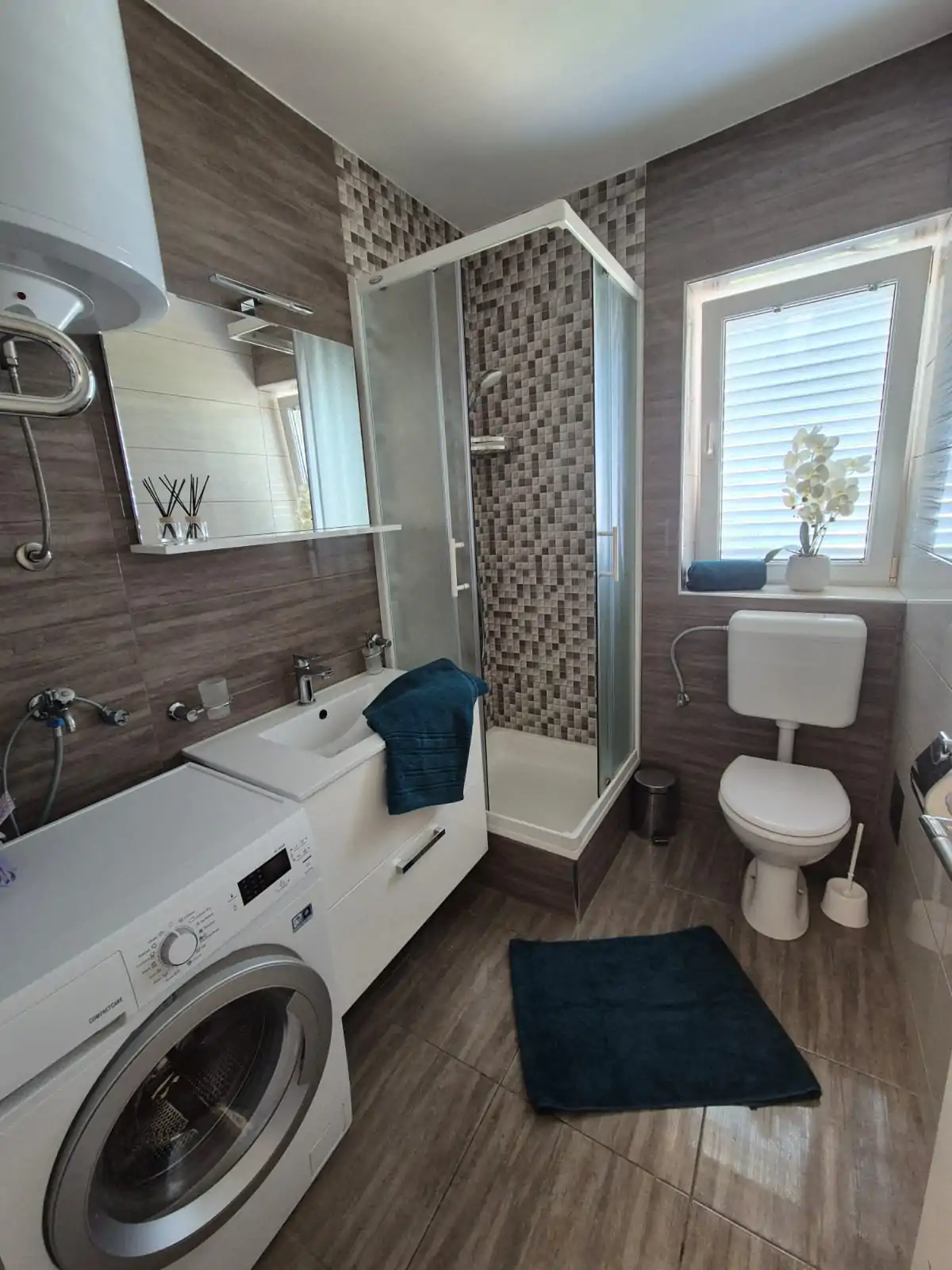 Vanja L2 (4+2) 02 - Kornatica